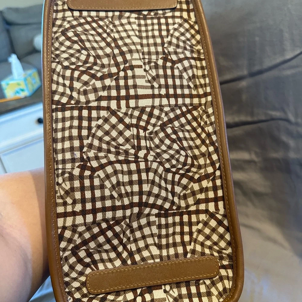 MCM Brown Leather Reversible Tote with Monogram Pattern Medium Size - Picture 5 of 10